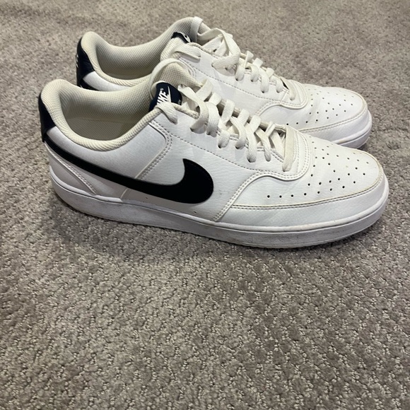 Men’s Nike Court Vision Mid 11.5 - Picture 2 of 5